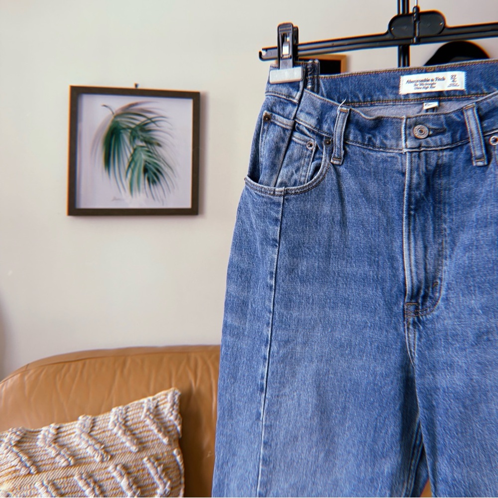 Abercrombie 90s High Rise Denim